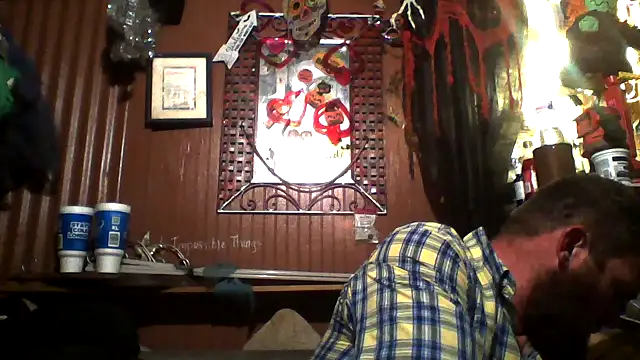 Snapshot of xXFeelsGoodXx chatting on 12, 9, 2025 xXFeelsGoodXx online show from 12, 9, 2025