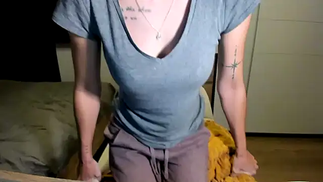 DesireMore90 online show from 27, 12, 2024