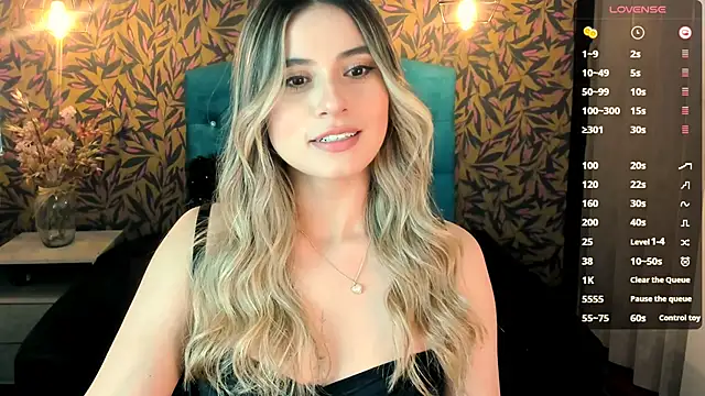 Snapshot of KiaraCarter chatting on 24, 2, 2025 KiaraCarter online show from 24, 2, 2025