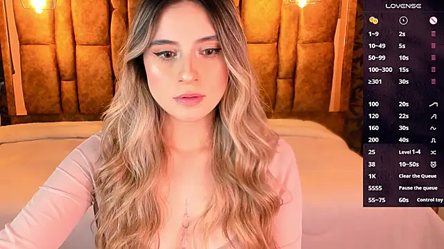 Snapshot of KiaraCarter chatting on 13, 10, 2025 KiaraCarter online show from 13, 10, 2025