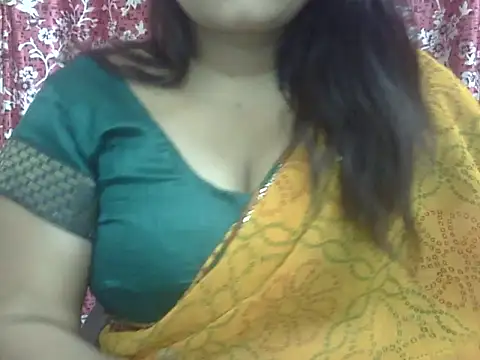 Snapshot of Lusty_Wife1 chatting on 18, 4, 2026 Lusty Wife1 online show from 18, 4, 2026