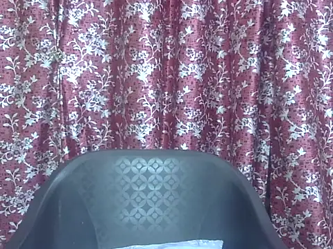 Snapshot of Lusty_Wife1 chatting on 2, 5, 2026 Lusty Wife1 online show from 2, 5, 2026