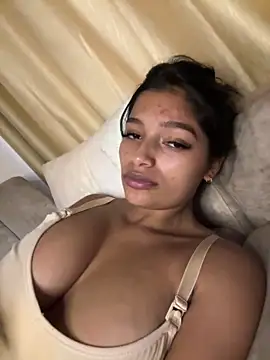 AgathaGeorgiou online show from 6, 10, 2025