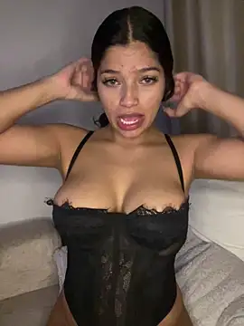 AgathaGeorgiou online show from 7, 11, 2025