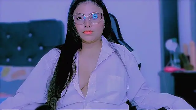 Snapshot of KathieBurning chatting on 5, 11, 2025 KathieBurning online show from 5, 11, 2025