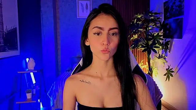 Snapshot of Coralinnee_ chatting on 16, 6, 2026 Coralinnee online show from 16, 6, 2026