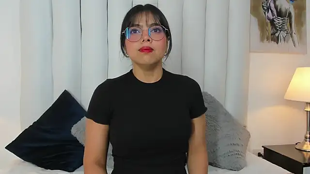Snapshot of Violet_queen20 chatting on 31, 3, 2026 Violet queen20 online show from 31, 3, 2026