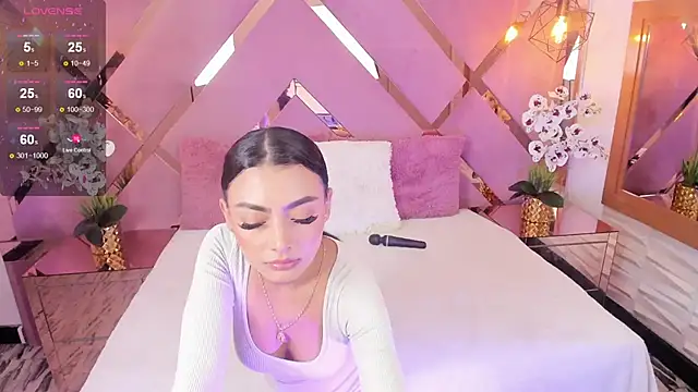 SHANONCLARK online show from 1, 3, 2025