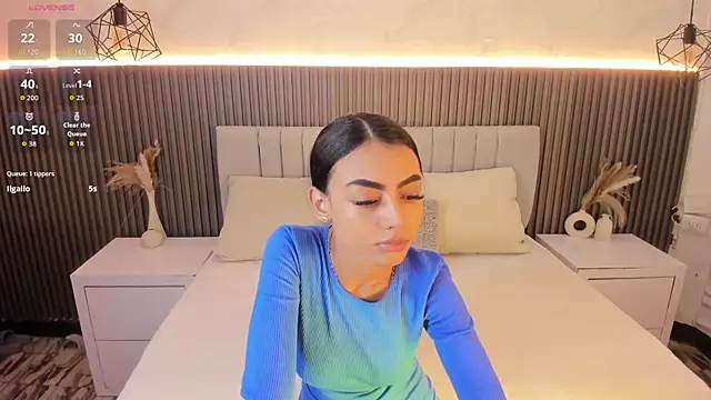 SHANONCLARK online show from 9, 10, 2025