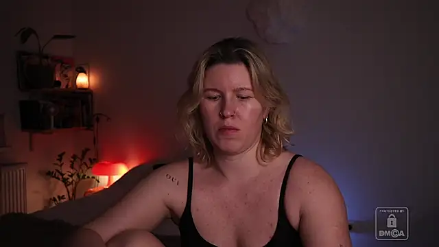 moonamii online show from 24, 2, 2026