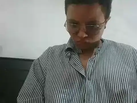 Snapshot of EdenJupiter chatting on 18, 11, 2025 EdenJupiter online show from 18, 11, 2025