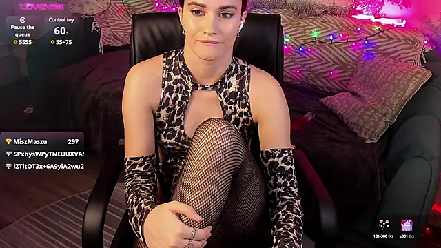 amanda strong online show from 8, 1, 2025