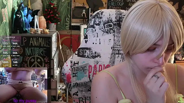 ShiroiFubuki online show from 16, 3, 2025