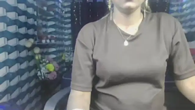 Hotty Navyaa online show from 17, 11, 2025