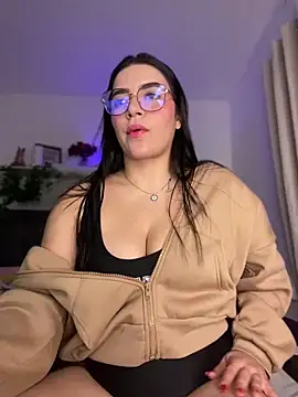 Lia flowers online show from 3, 1, 2025