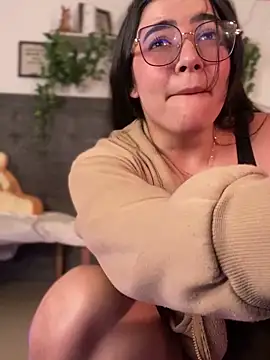 Lia flowers online show from 4, 1, 2025