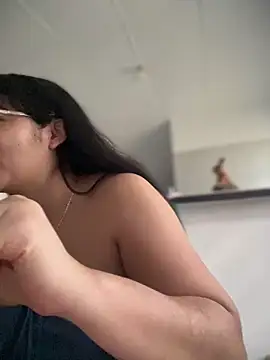 Snapshot of Lia_flowers chatting on 25, 10, 2025 Lia flowers online show from 25, 10, 2025