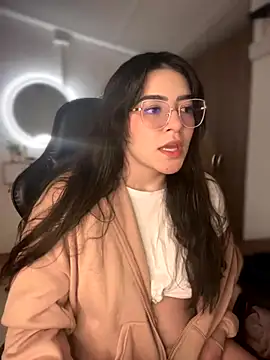 Snapshot of Lia_flowers chatting on 28, 10, 2025 Lia flowers online show from 28, 10, 2025