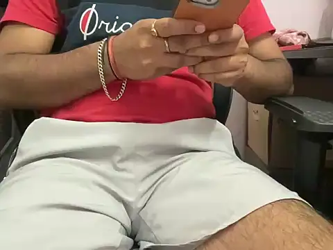 Snapshot of insanefreak69 chatting on 4, 12, 2025 insanefreak69 online show from 4, 12, 2025