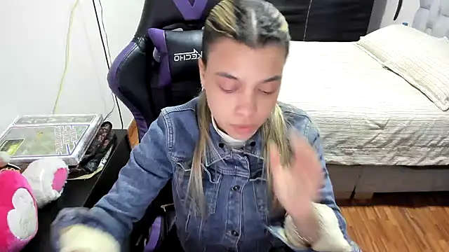 LuisaReyes 2911 online show from 27, 9, 2025