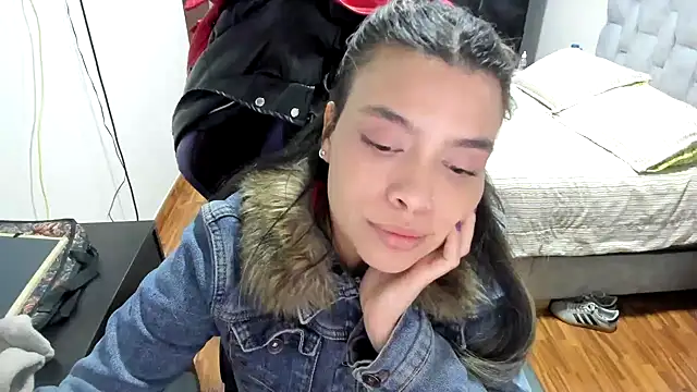 LuisaReyes 2911 online show from 18, 1, 2026