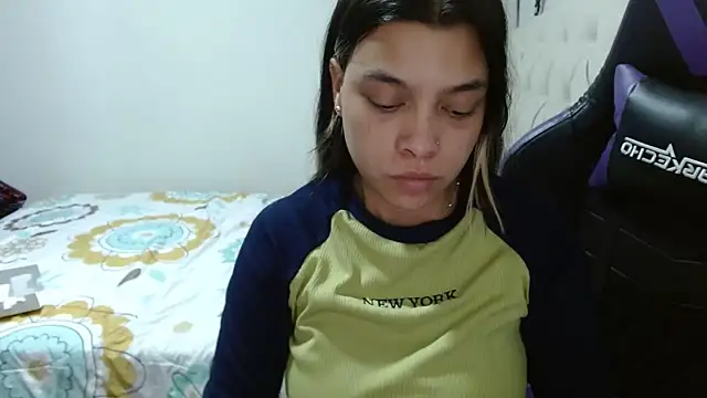 LuisaReyes 2911 online show from 20, 6, 2026
