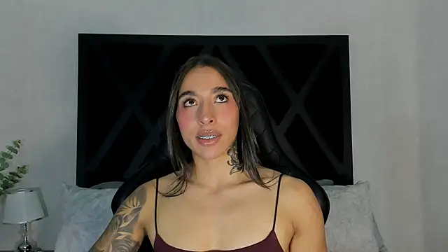 KAYLA BATISTA online show from 14, 6, 2026