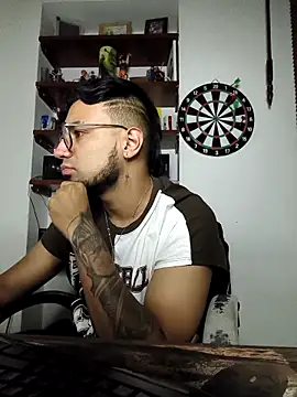 Snapshot of Andrew_slick chatting on 17, 11, 2025 Andrew slick online show from 17, 11, 2025