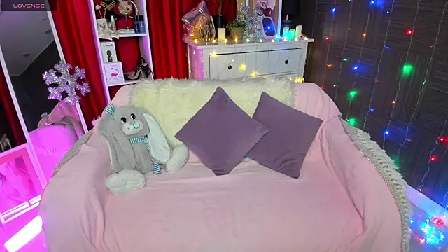 Snapshot of Queen_baby chatting on 12, 1, 2025 Queen baby online show from 12, 1, 2025