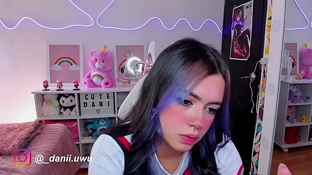 CuteDani  online show from 18, 1, 2025