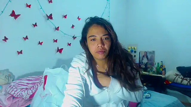 AmaraRoberts420 online show from 17, 12, 2024