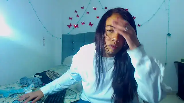 AmaraRoberts420 online show from 21, 1, 2025