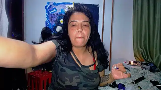 AmaraRoberts420 online show from 1, 6, 2026