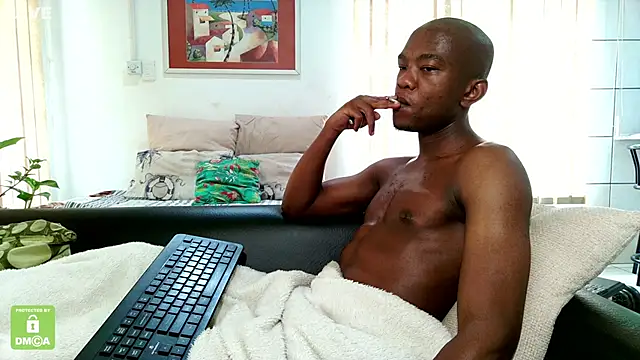 iCrushYenu online show from 4, 12, 2024