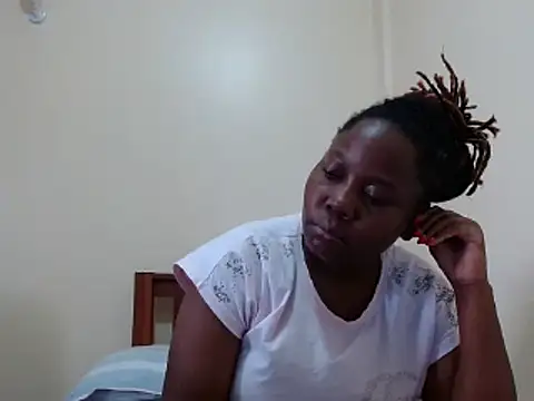 Snapshot of traper_1 chatting on 18, 3, 2025 traper 1 online show from 18, 3, 2025