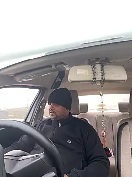 Dick 6inches online show from 15, 12, 2025