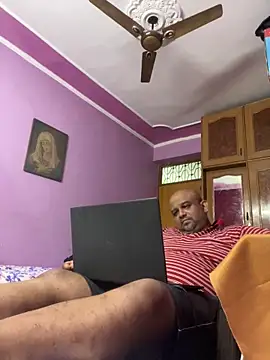 Dick 6inches online show from 19, 6, 2026