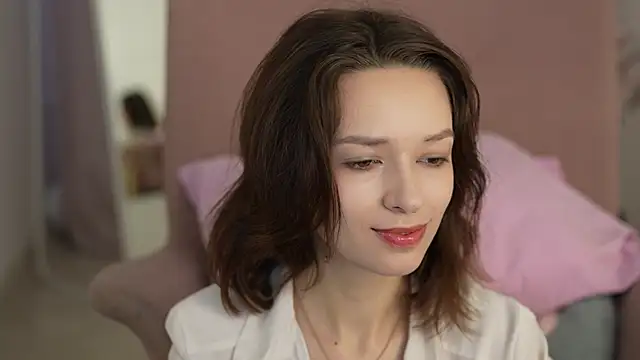 Snapshot of VivianLy_ chatting on 19, 1, 2025 VivianLy online show from 19, 1, 2025