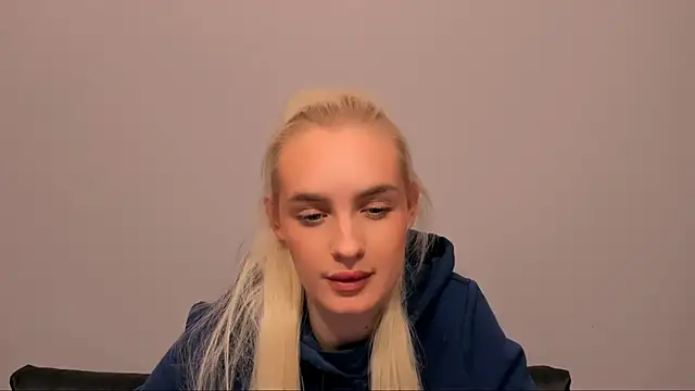 Snapshot of OliviaKisss chatting on 24, 2, 2026 OliviaKisss online show from 24, 2, 2026