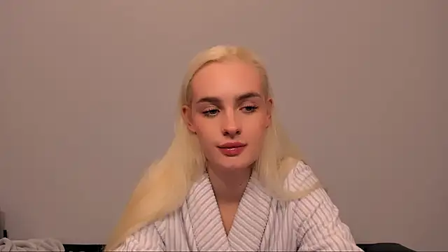 Snapshot of OliviaKisss chatting on 16, 3, 2026 OliviaKisss online show from 16, 3, 2026