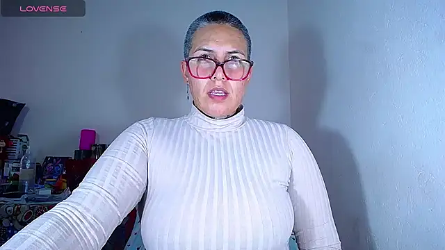 Snapshot of Yessi_rousse chatting on 19, 12, 2024 Yessi rousse online show from 19, 12, 2024