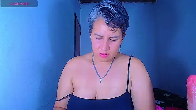 Yessi rousse online show from 9, 7, 2026