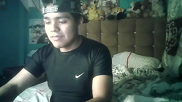 Snapshot of Valesh20 chatting on 1, 11, 2025 Valesh20 online show from 1, 11, 2025