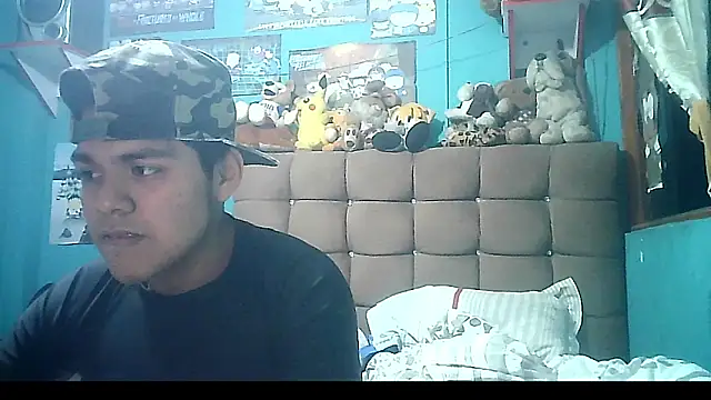 Snapshot of Valesh20 chatting on 2, 11, 2025 Valesh20 online show from 2, 11, 2025