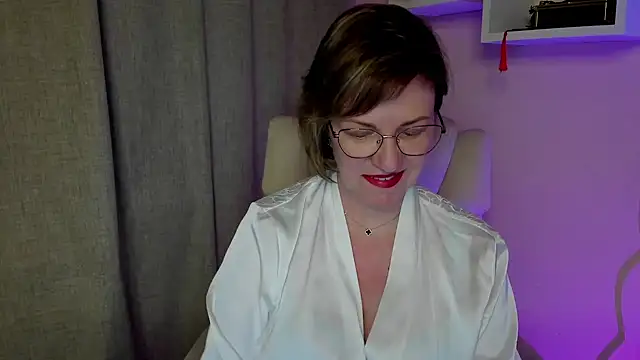 feliziaDesire online show from 18, 5, 2026