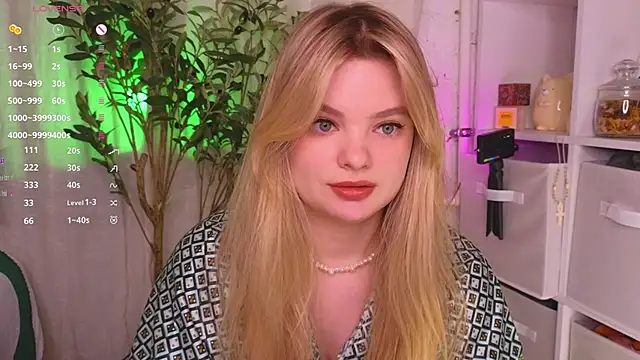 Snapshot of Hottie_Jane chatting on 9, 3, 2025 Hottie Jane online show from 9, 3, 2025