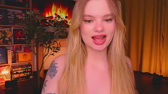 Snapshot of Hottie_Jane chatting on 12, 10, 2025 Hottie Jane online show from 12, 10, 2025