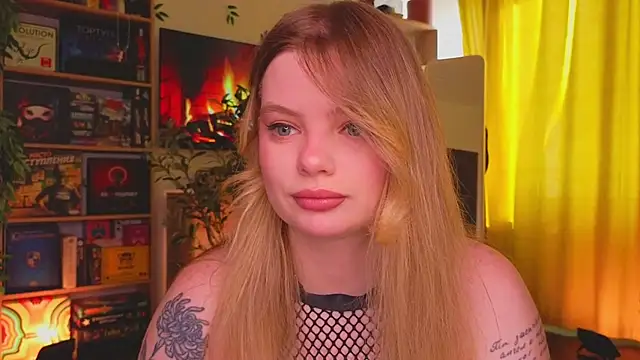 Snapshot of Hottie_Jane chatting on 18, 10, 2025 Hottie Jane online show from 18, 10, 2025