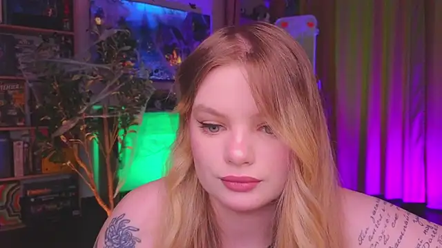 Snapshot of Hottie_Jane chatting on 24, 10, 2025 Hottie Jane online show from 24, 10, 2025