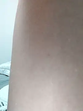 Yassmina11 online show from 1, 10, 2025